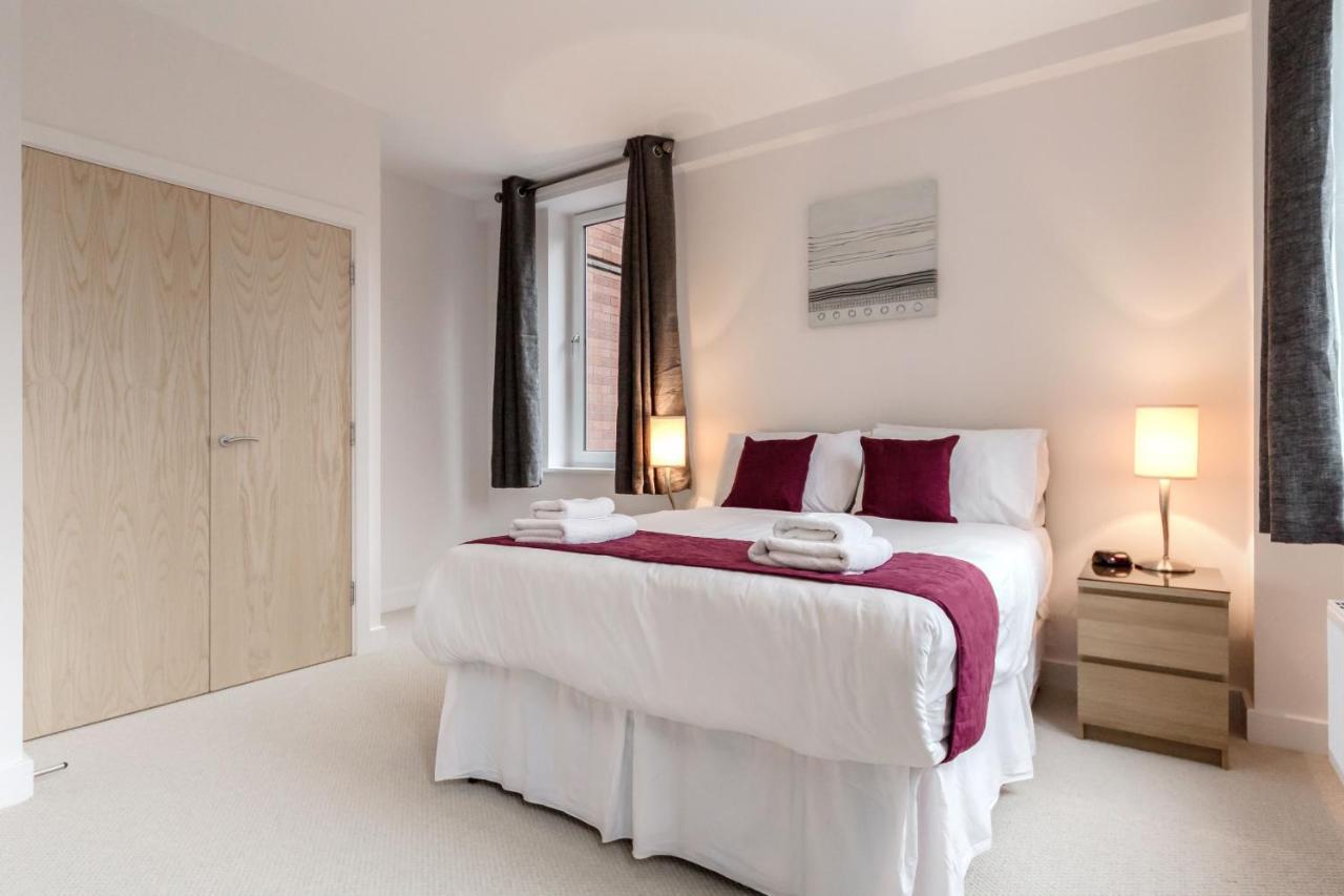 Roomspace Serviced Apartments - Nouvelle House サットン エクステリア 写真