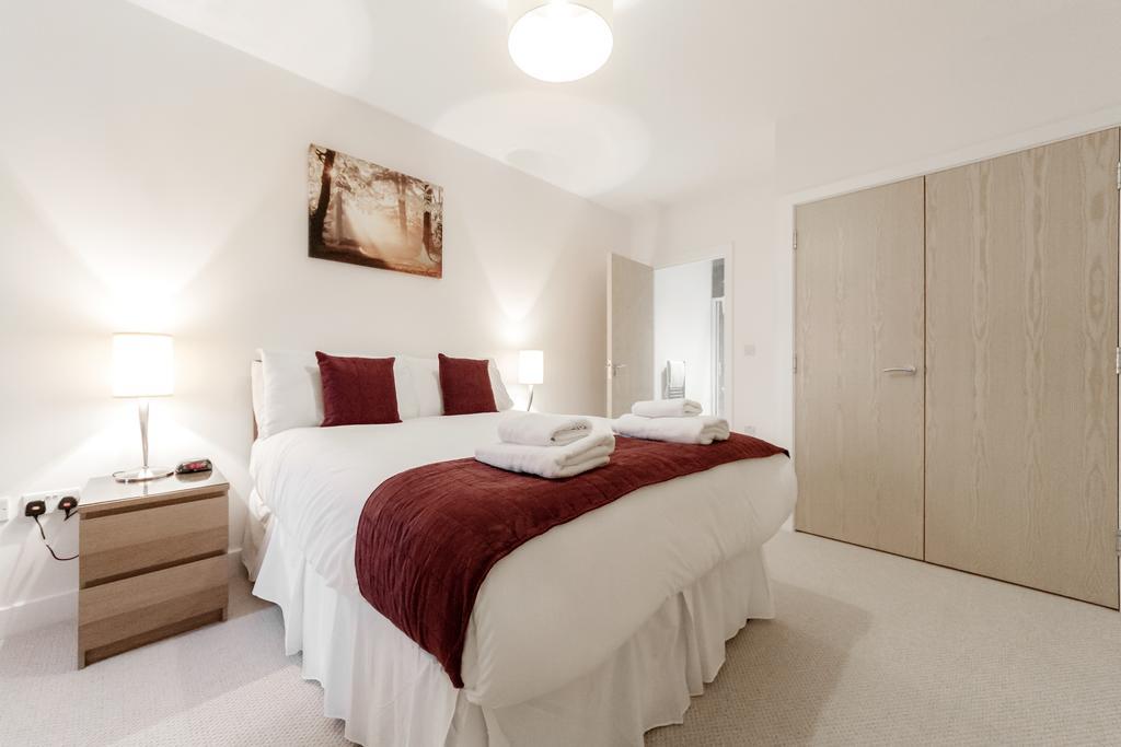 Roomspace Serviced Apartments - Nouvelle House サットン 部屋 写真